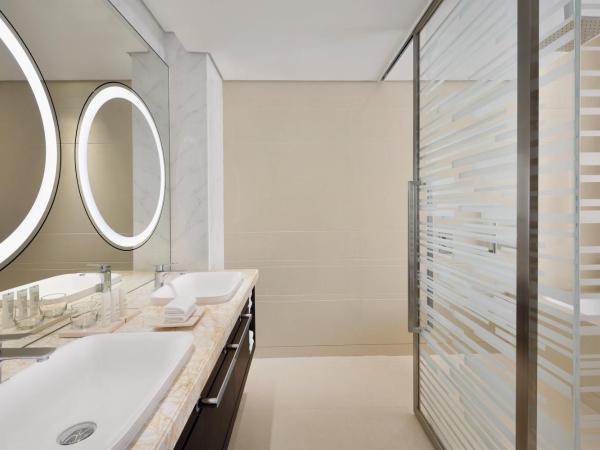 Crowne Plaza Dubai Marina, an IHG Hotel : photo 5 de la chambre suite 1 chambre lit king-size