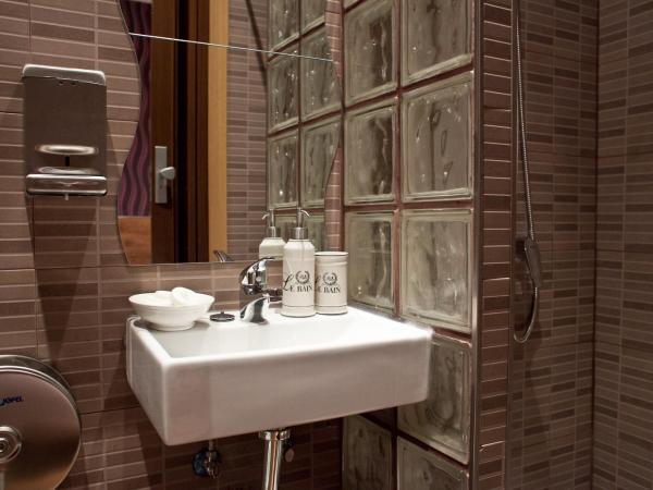 Hostal Abel Victoriano : photo 8 de la chambre chambre double