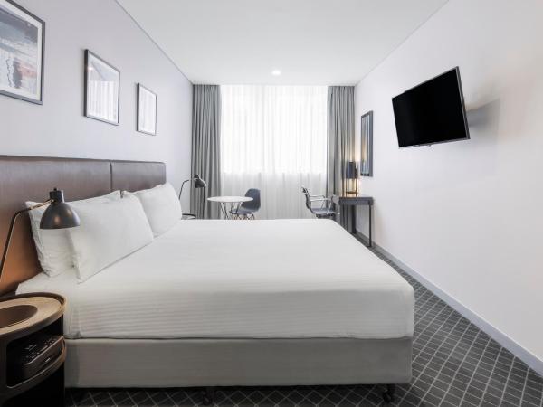 Holiday Inn & Suites Sydney Bondi Junction, an IHG Hotel : photo 6 de la chambre chambre lit king-size standard