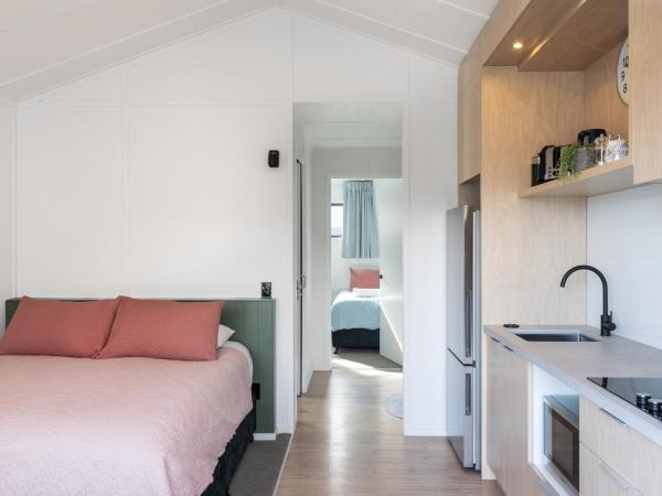 Driftaway Queenstown : photo 1 de la chambre chambre familiale - vue sur lac