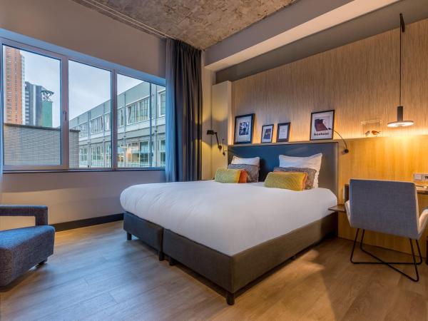 Postillion Hotel WTC Rotterdam : photo 1 de la chambre chambre lit king-size deluxe