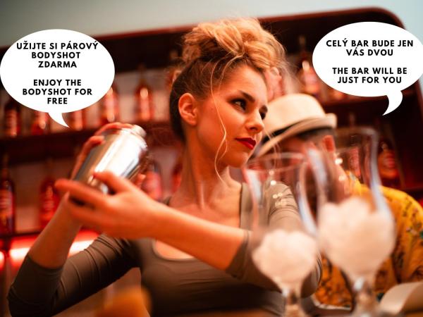 OROOM Havana - Role Play For Couples in BRNO : photo 3 de la chambre chambre double deluxe avec douche