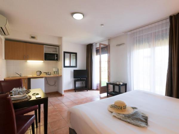 Cerise Carcassonne Sud : photo 7 de la chambre standard studio with kitchenette