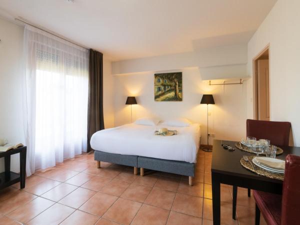 Cerise Carcassonne Sud : photo 4 de la chambre standard studio with kitchenette