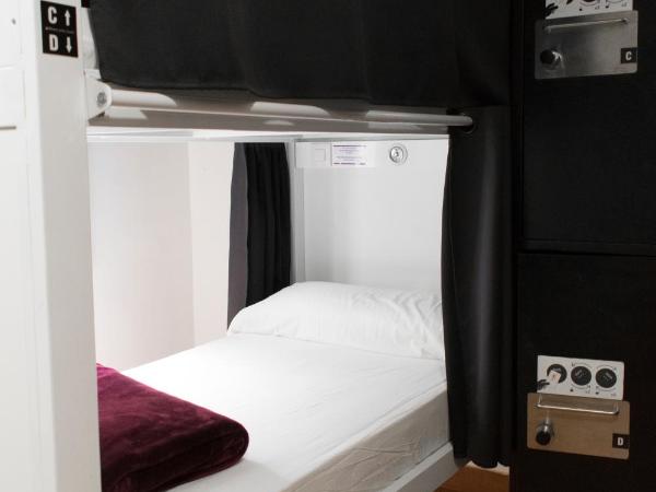 Kabul Party Hostel Barcelona : photo 4 de la chambre lit dans dortoir mixte de 4 lits