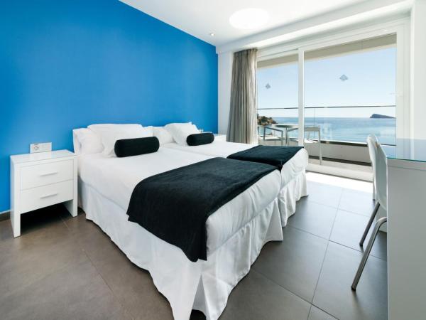 Hotel Brisa : photo 4 de la chambre chambre double ou lits jumeaux avec terrasse (1 - 2 lits) - vue directe sur mer