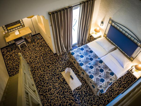 Carthage Thalasso Resort : photo 2 de la chambre chambre triple