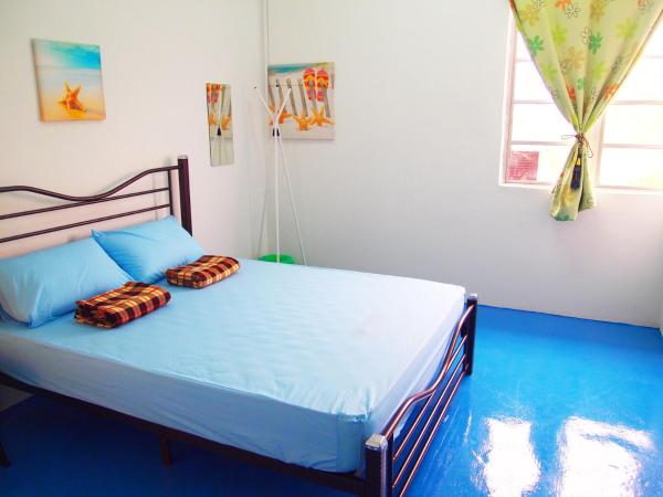 The Cardamom Hostel : photo 1 de la chambre chambre familiale avec salle de bains commune