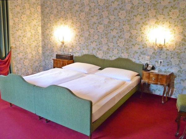 Hotel Hohenstauffen : photo 1 de la chambre chambre double