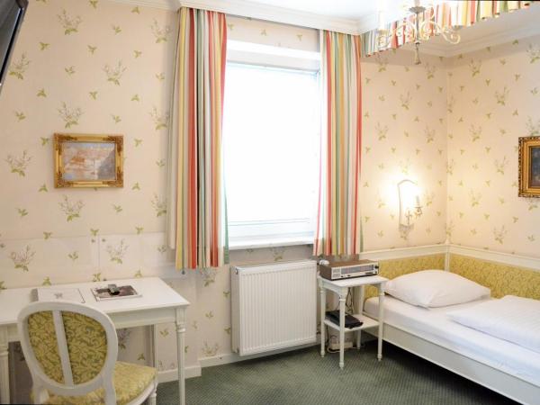 Hotel Hohenstauffen : photo 1 de la chambre chambre simple