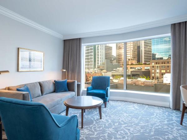 The Sutton Place Hotel Vancouver : photo 4 de la chambre grande suite