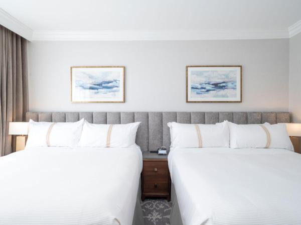 The Sutton Place Hotel Vancouver : photo 4 de la chambre chambre sutton 2 lits queen-size