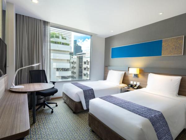 Holiday Inn Express Bangkok Sathorn, an IHG Hotel : photo 9 de la chambre hébergement deluxe avec 2 lits - non-fumeurs