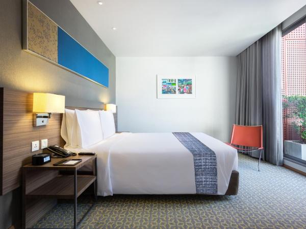 Holiday Inn Express Bangkok Sathorn, an IHG Hotel : photo 4 de la chambre chambre supérieure lit queen-size