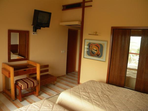 Sidi Harazem : photo 3 de la chambre chambre triple