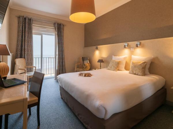 CERISE Royan - Le Grand Hôtel de la Plage : photo 1 de la chambre chambre double ou lits jumeaux - vue sur mer