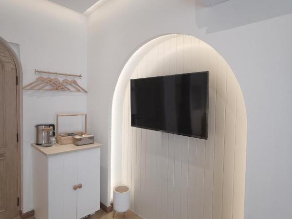 Double Bed Hotel : photo 4 de la chambre chambre double avec balcon (3 adultes)