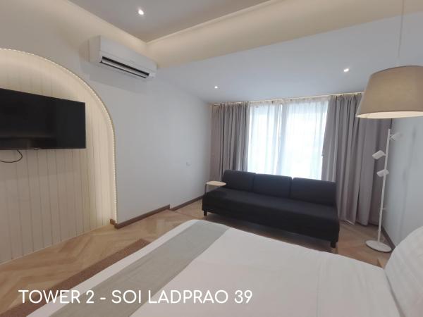 Double Bed Hotel : photo 3 de la chambre chambre double avec balcon (3 adultes)