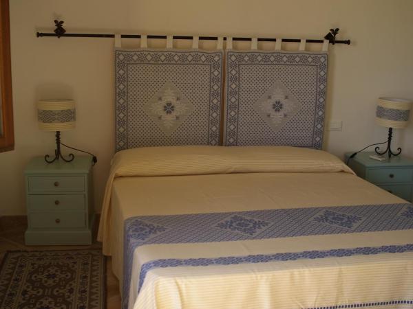 B&B Pubulos : photo 3 de la chambre chambre double ou lits jumeaux avec salle de bains