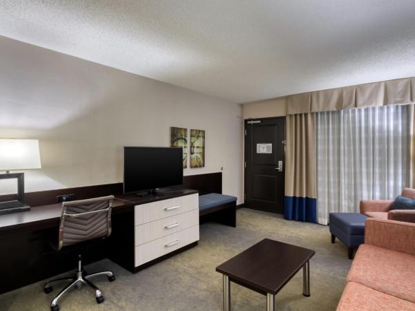 Holiday Inn & Suites Atlanta Airport North, an IHG Hotel : photo 3 de la chambre suite double - non-fumeurs