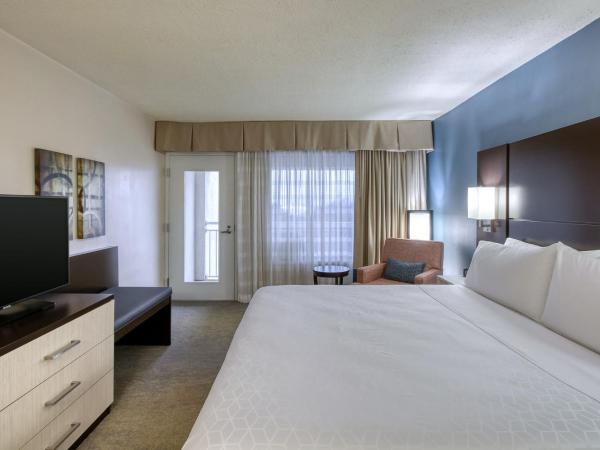 Holiday Inn & Suites Atlanta Airport North, an IHG Hotel : photo 4 de la chambre suite 1 chambre - non-fumeurs