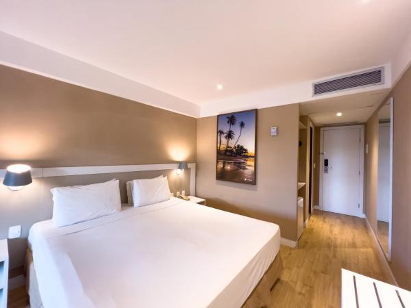 Praiamar Natal Hotel & Convention : photo 4 de la chambre chambre lit king-size avec balcon