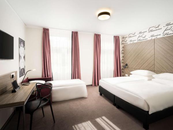 elaya hotel vienna city west : photo 2 de la chambre chambre triple standard