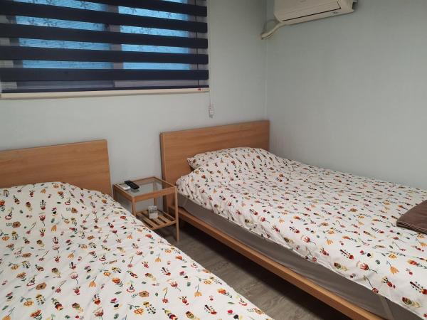 Bunk Backpackers Guesthouse : photo 4 de la chambre chambre lits jumeaux standard