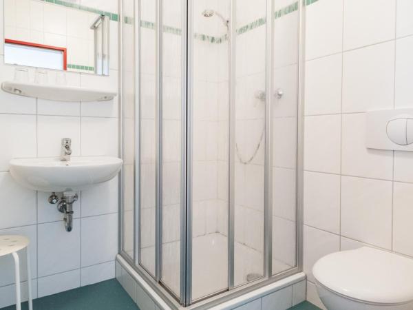 Sportpension Dresden : photo 2 de la chambre chambre triple