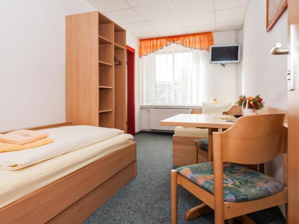 Sportpension Dresden : photo 4 de la chambre chambre lits jumeaux