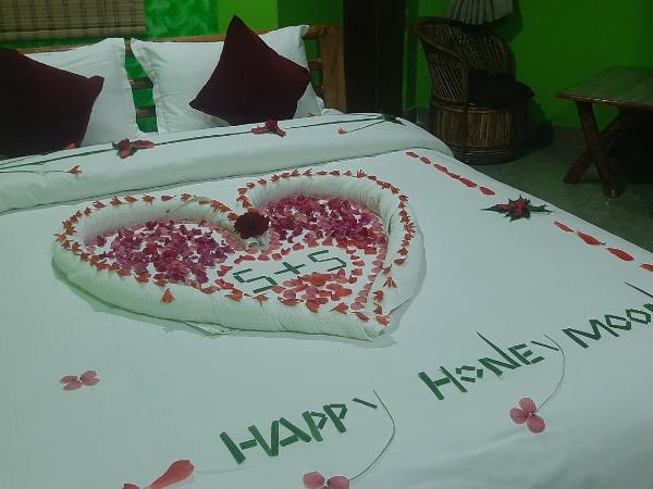 Dulcify cottage sarangkot : photo 2 de la chambre chambre lit queen-size avec balcon