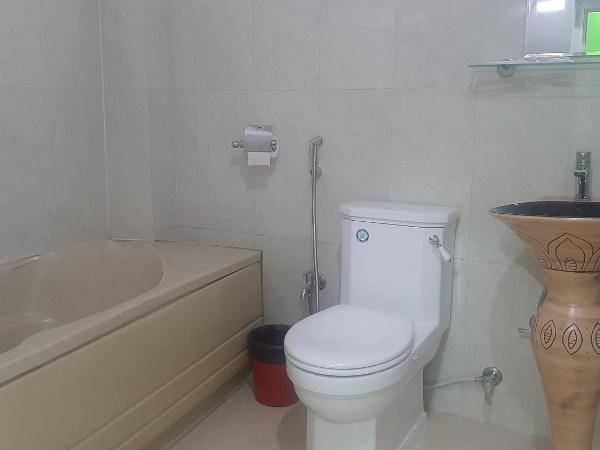 Dulcify cottage sarangkot : photo 3 de la chambre chambre lit queen-size avec balcon