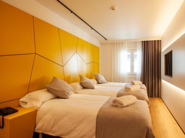 Hotel Plaza Obradoiro by Bossh! Hotels : photo 5 de la chambre chambre familiale standard