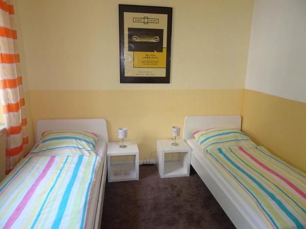 Gästehaus Grupello : photo 2 de la chambre chambre lits jumeaux avec salle de bains privative