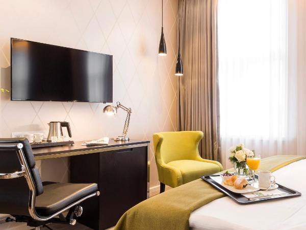 Holiday Inn Dresden - Am Zwinger, an IHG Hotel : photo 6 de la chambre chambre standard lit queen-size