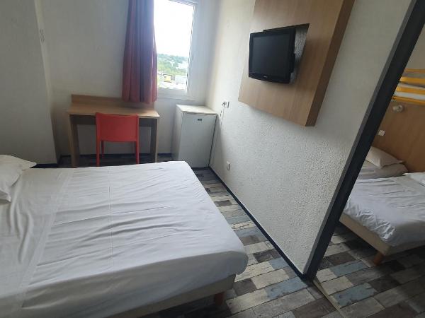 Welcomotel Limoges : photo 4 de la chambre chambre familiale standard