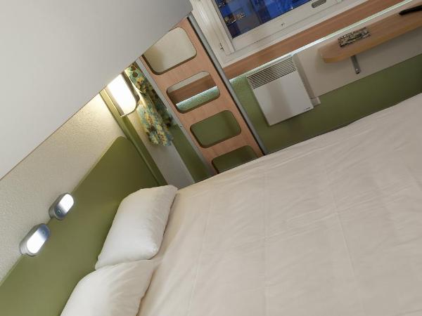 Ibis budget Périgueux : photo 1 de la chambre chambre double avec lit superposé