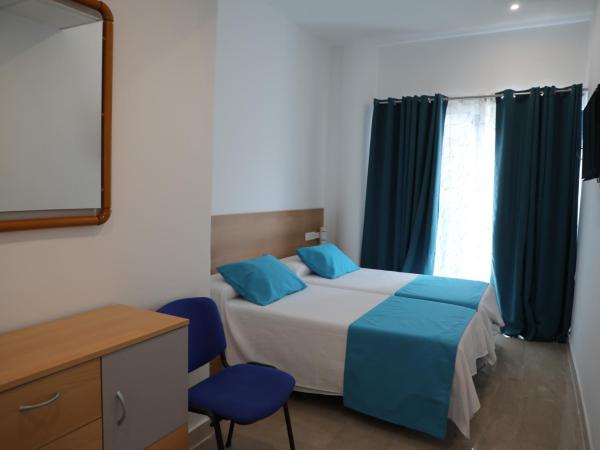 Pension Campello The Blue Med : photo 2 de la chambre chambre double ou lits jumeaux