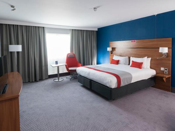 Holiday Inn Express Birmingham Star City, an IHG Hotel : photo 5 de la chambre chambre double standard - accessible aux personnes à mobilité réduite