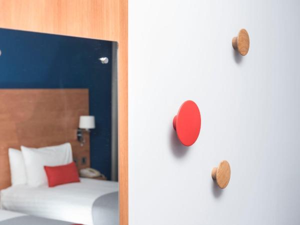 Holiday Inn Express Birmingham Star City, an IHG Hotel : photo 3 de la chambre chambre double ou lits jumeaux standard