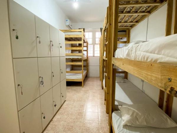 Hostel Sol da Barra : photo 1 de la chambre lit dans dortoir mixte de 12 lits