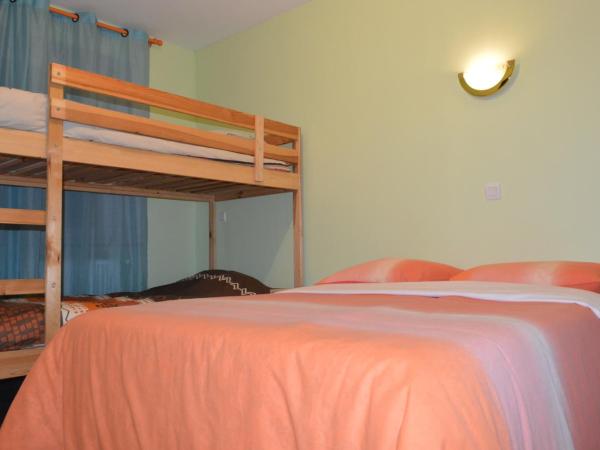 Hôtel Timgad : photo 6 de la chambre chambre familiale (2 adultes + 2 enfants) - accès par escalier uniquement