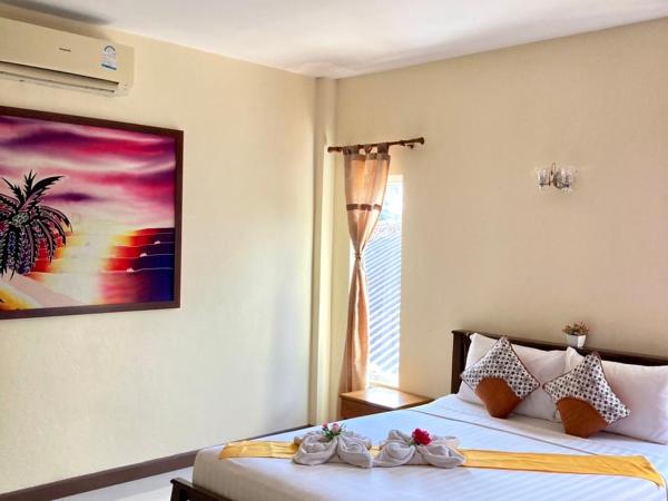 Lanta Just Come Hotel : photo 7 de la chambre chambre double avec salle de bains
