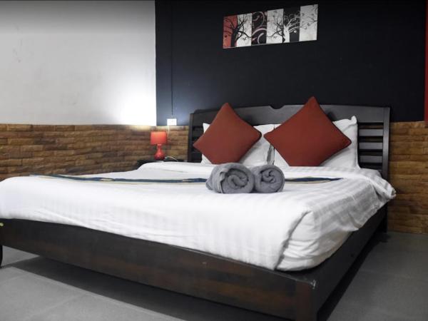 Riverside Guesthouse : photo 1 de la chambre chambre double avec balcon