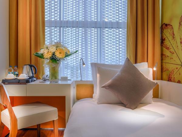 TAV Airport Hotel Izmir : photo 2 de la chambre chambre simple standard