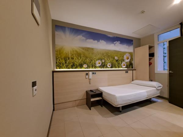 Hostal Las Flores Ramblas : photo 5 de la chambre chambre simple