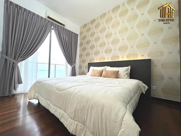 Attic Home Melaka Silverscape Residence & Jonker : photo 6 de la chambre luxury family 2 bedroom suite (private bathtub and sea view)