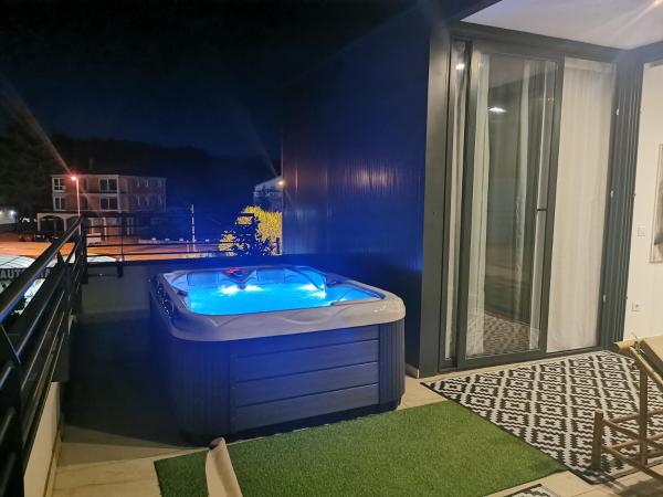 Apartments Marta 1 : photo 7 de la chambre appartement deluxe