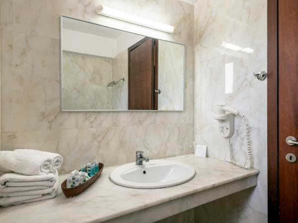 Mediterraneo Hotel : photo 4 de la chambre suite junior