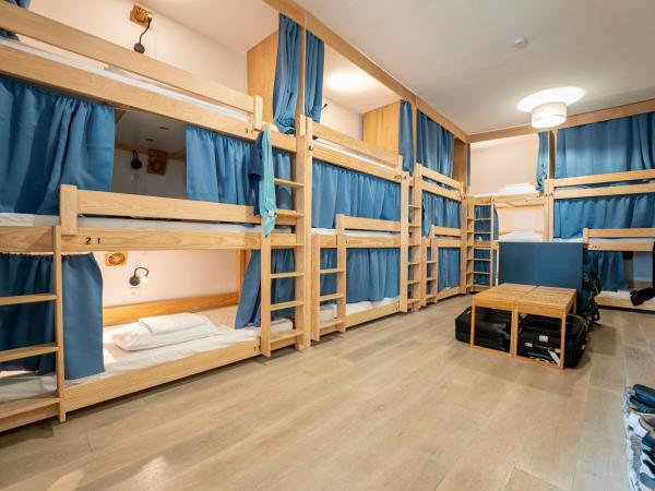 GARDEN - Utopy Hostel : photo 1 de la chambre lit simple en dortoir